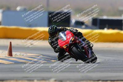 media/Mar-28-2022-Superbike Trackdays (Mon) [[b8603d0f67]]/Novice Group (1130am-12pm)/Turn 2/